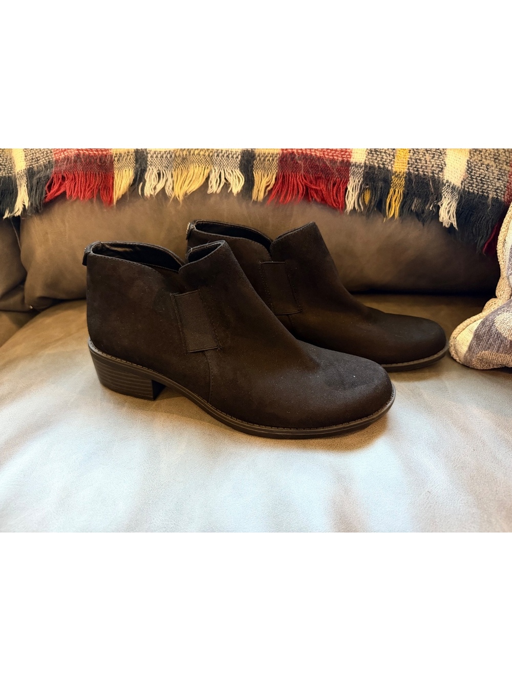 Anne Klein Black Suede Leather Ankle Boots Womens 8.5 M Chelsea Low Block Heel